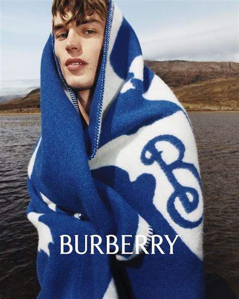 burberry ad campaign.